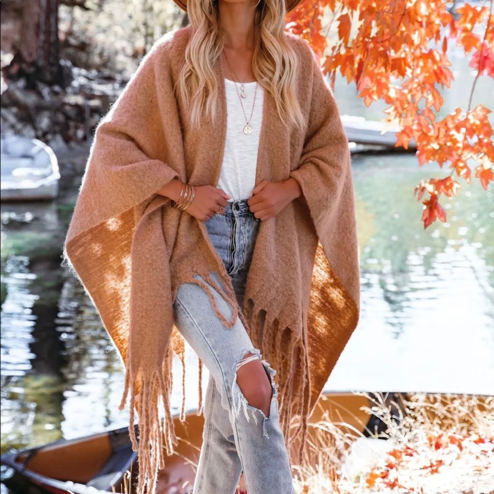 LIYANA SOFT FRINGE PONCHO